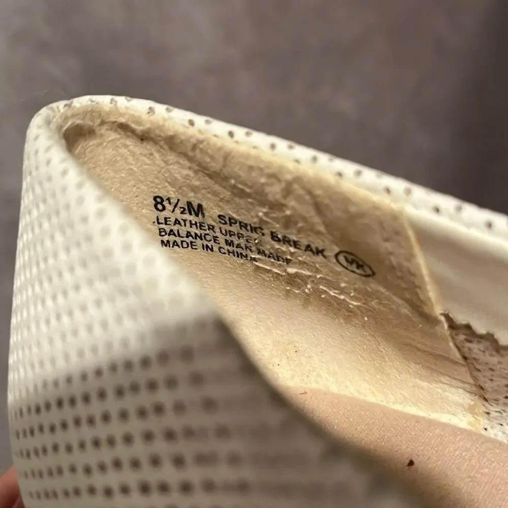 Aerosoles Spring Break white perforated leather peep toe espadrilles size 8.5